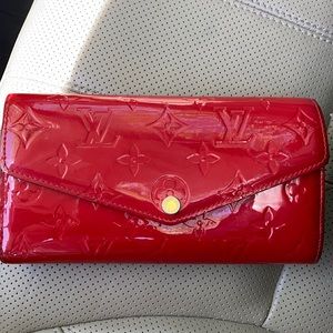 Authentic Louis Vuitton Sarah Wallet in Red Vernis